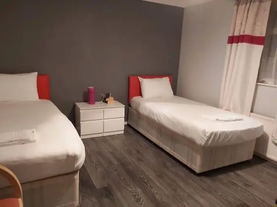 Ev, Özel Banyo, Bahçe Manzaralı