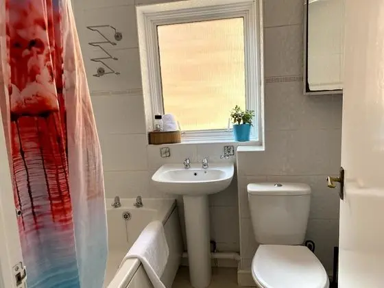 Ev, Özel Banyo, Bahçe Manzaralı