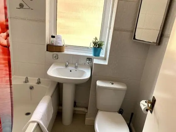 Ev, Özel Banyo, Bahçe Manzaralı