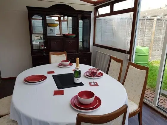 Deluxe Ev, Özel Banyo, Bahçe Manzaralı (Spacious 3 Bedr (6+ Pax))