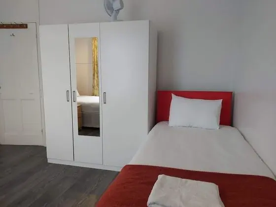 Economy Ev, Özel Banyo, Bahçe Manzaralı (Contractors | Traders)