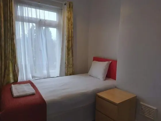 Economy Ev, Özel Banyo, Bahçe Manzaralı (Contractors | Traders)
