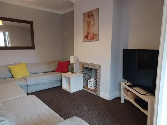 Ev, Özel Banyo (Spacious 4 Bedr (Sleep 8))