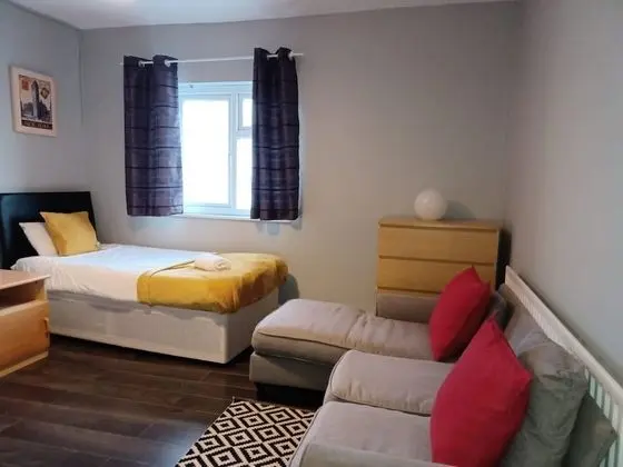 Exclusive Ev, Özel Banyo (Spacious 3 Bedr)