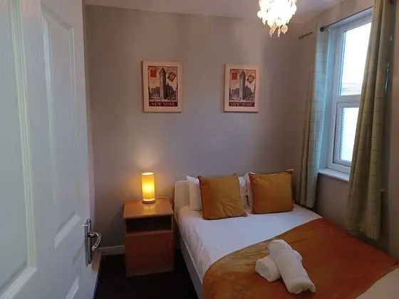 Exclusive Ev, Özel Banyo (Spacious 3 Bedr)