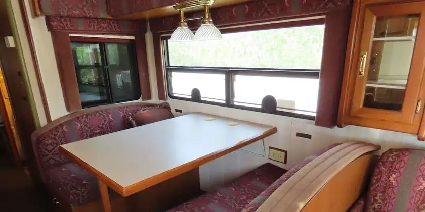 Deluxe Tek Büyük Yataklı Oda, Sigara İçilmez (Mobile Camping Car, with extra bed)