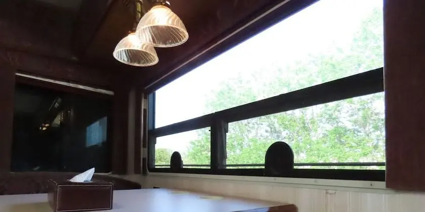 Deluxe Tek Büyük Yataklı Oda, Sigara İçilmez (Mobile Camping Car, with extra bed)