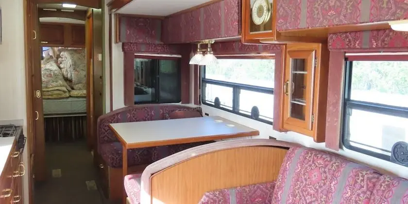 Deluxe Tek Büyük Yataklı Oda, Sigara İçilmez (Mobile Camping Car, with extra bed)
