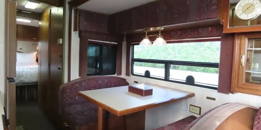 Deluxe Tek Büyük Yataklı Oda, Sigara İçilmez (Mobile Camping Car, with extra bed)