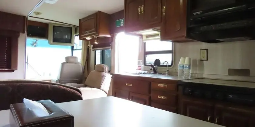 Deluxe Tek Büyük Yataklı Oda, Sigara İçilmez (Mobile Camping Car, with extra bed)