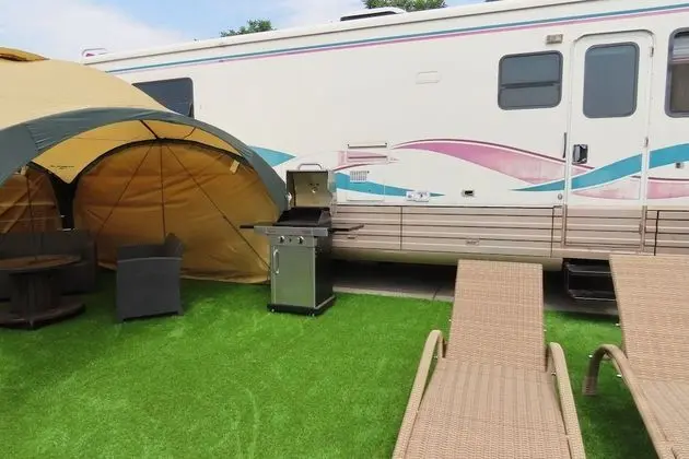 Deluxe Tek Büyük Yataklı Oda, Sigara İçilmez (Mobile Camping Car, with extra bed)