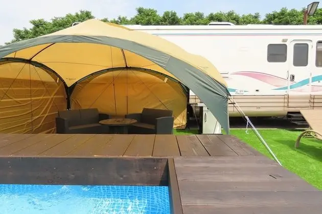 Deluxe Tek Büyük Yataklı Oda, Sigara İçilmez (Mobile Camping Car, with extra bed)