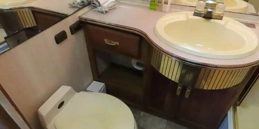 Deluxe Tek Büyük Yataklı Oda, Sigara İçilmez (Mobile Camping Car, with extra bed)