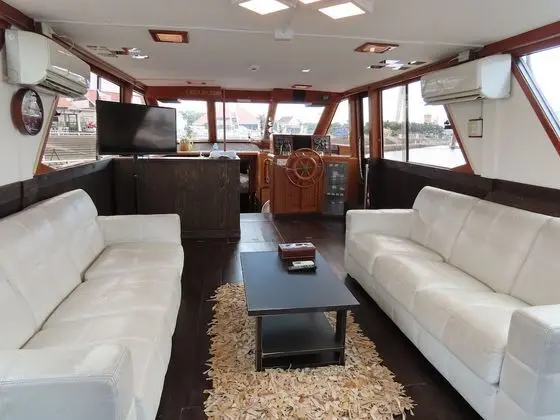Dört Kişilik Oda, Sigara İçilmez (inside Cruiser, Mixed)