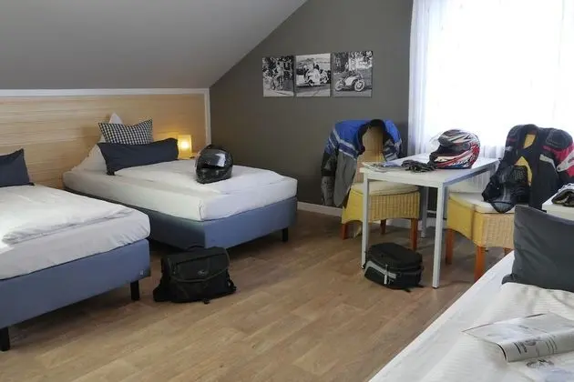 Classic Tek Büyük veya İki Ayrı Yataklı Oda, Balkon