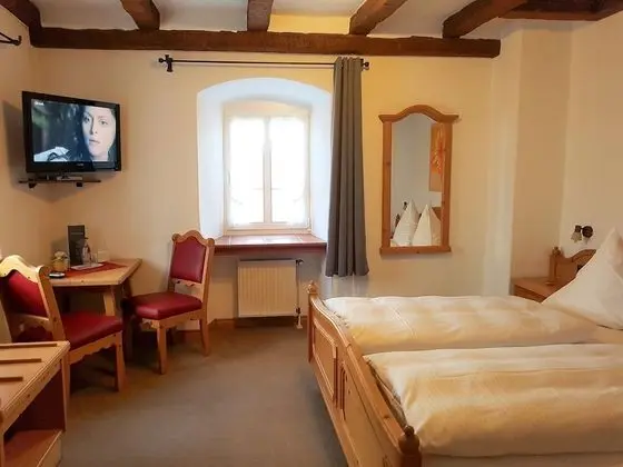 Standard Tek Büyük veya İki Ayrı Yataklı Oda