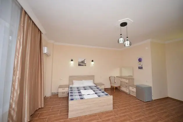 Standard Tek Büyük Yataklı Oda