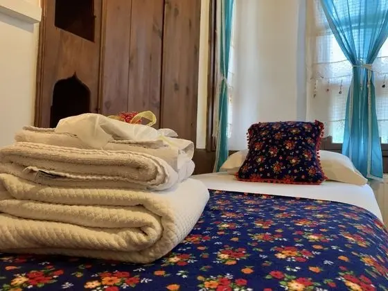 Standard Büyük Yataklı Tek Kişilik Oda