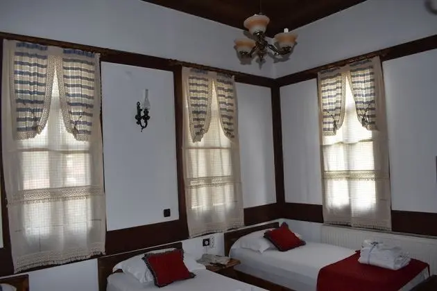Standard Üç Kişilik Oda