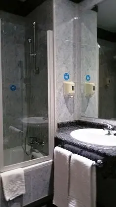 Standard Tek Büyük veya İki Ayrı Yataklı Oda