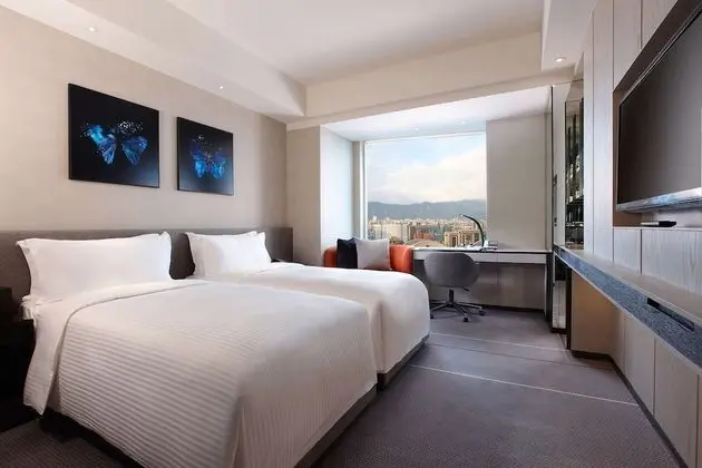 Deluxe Oda, 1 En Büyük (King) Boy Yatak (High Floor)