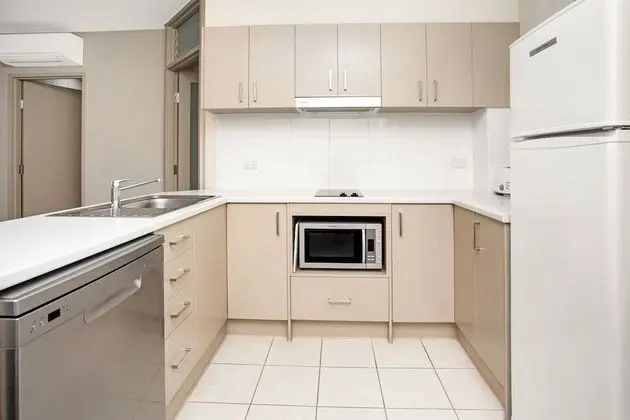 2 Bedroom 1 Queen & 1 Double Deluxe