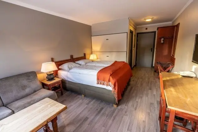 Standard Oda (2 adults + 2 children)