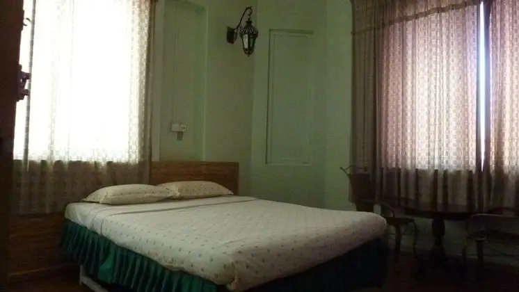 Deluxe Oda, 1 Büyük (Queen) Boy Yatak, Şehir Manzaralı