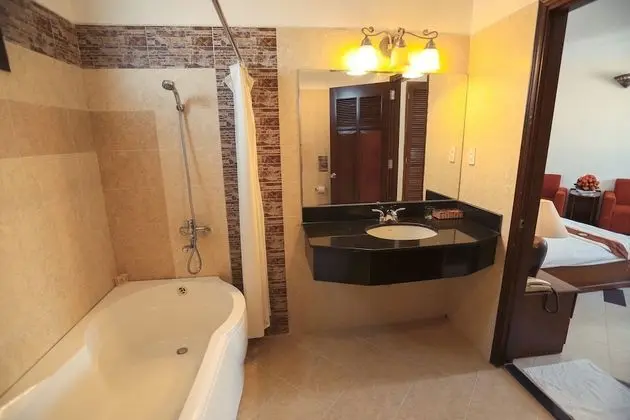 Deluxe Dört Kişilik Oda