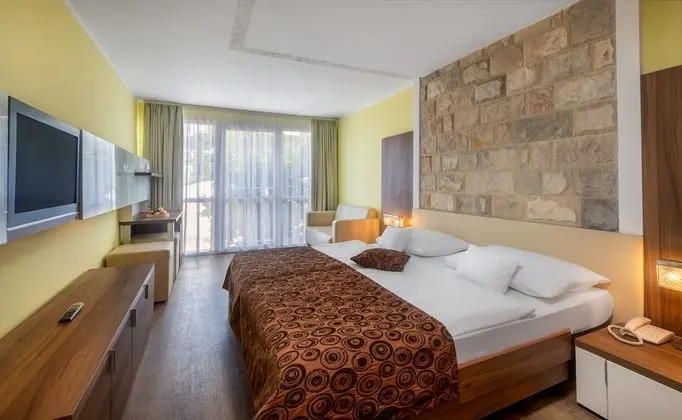 Tek Büyük veya İki Ayrı Yataklı Oda