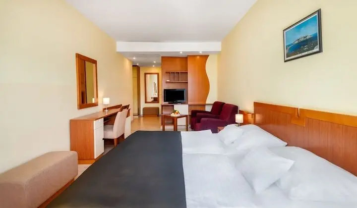 Tek Büyük veya İki Ayrı Yataklı Oda