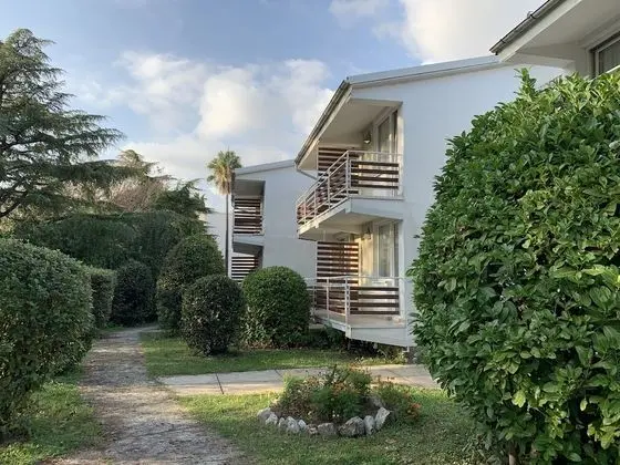 Tek Büyük veya İki Ayrı Yataklı Oda, Balkon