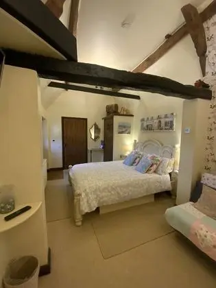 Deluxe Dört Kişilik Oda, Banyolu/Duşlu (The Smithy)