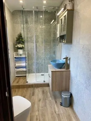 Deluxe Dört Kişilik Oda, Banyolu/Duşlu (The Smithy)