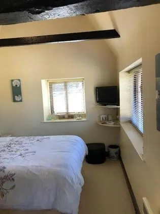 Deluxe Tek Büyük Yataklı Oda, Banyolu/Duşlu, Avlu Manzaralı (The Tack Room)