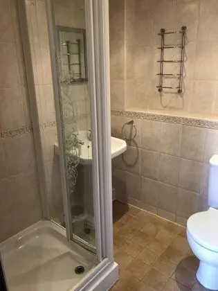 Deluxe Tek Büyük Yataklı Oda, Banyolu/Duşlu, Avlu Manzaralı (The Tack Room)