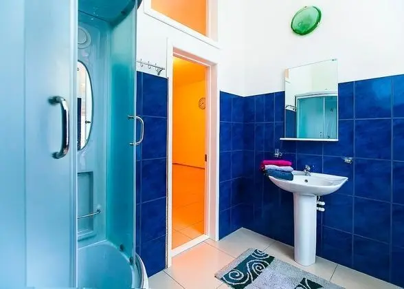 Basic Tek Büyük Yataklı Oda
