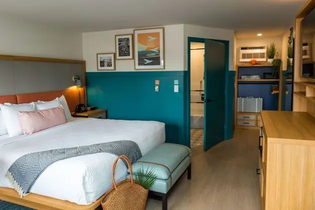 King Accessible Room