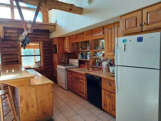 Kulübe (Hunters Hike - Secluded - 160 acre HU)