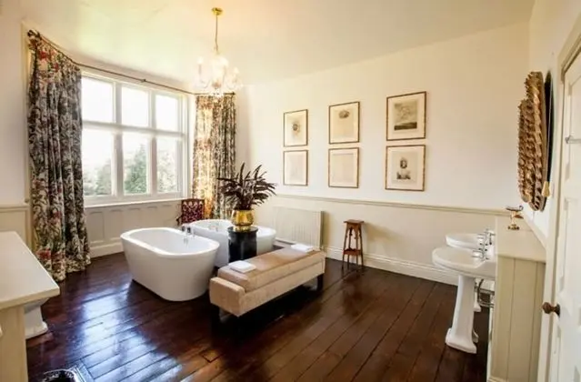 Tek Büyük Yataklı Oda, Banyolu/Duşlu (Douglas Suite)