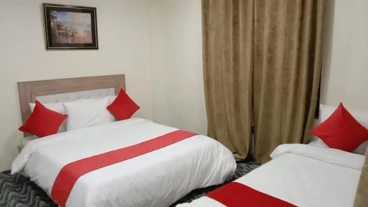 Deluxe Dört Kişilik Oda