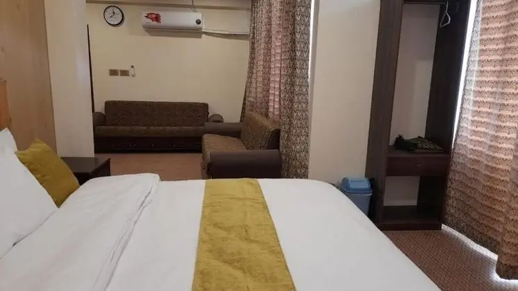 Standard Tek Büyük Yataklı Oda