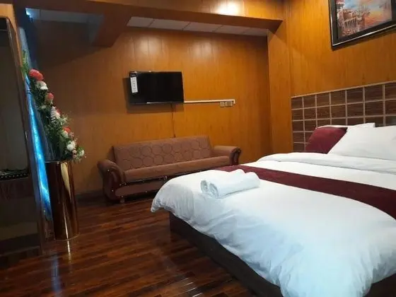 Standard Tek Büyük Yataklı Oda