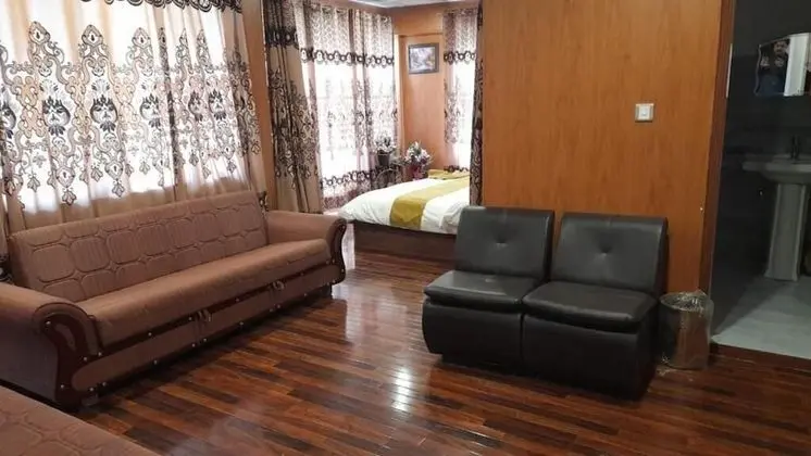 Standard Tek Büyük Yataklı Oda