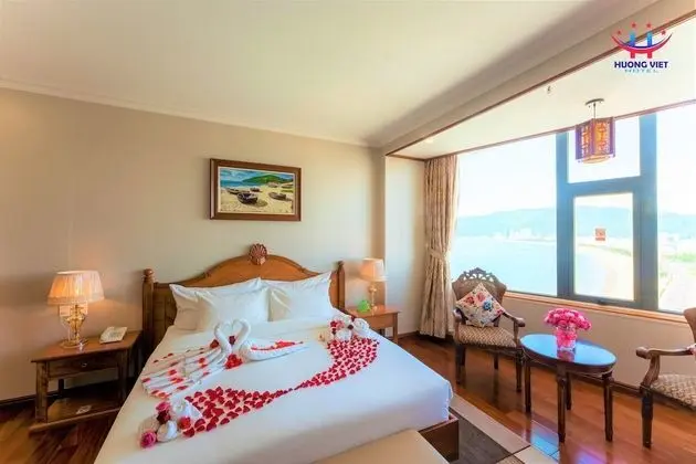 Luxury Tek Büyük Yataklı Oda