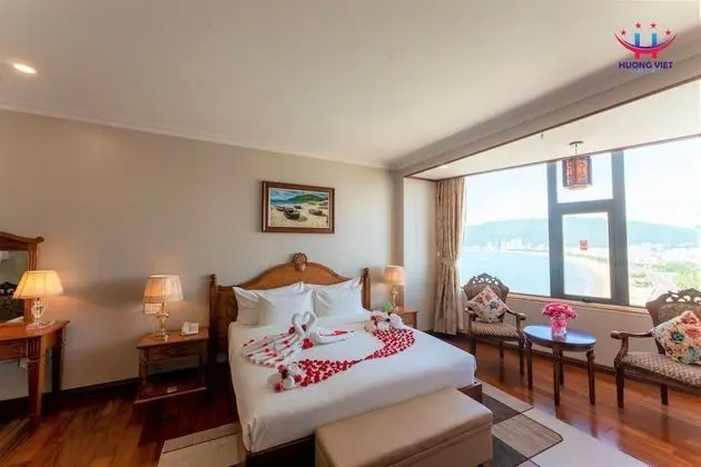 Luxury Tek Büyük Yataklı Oda