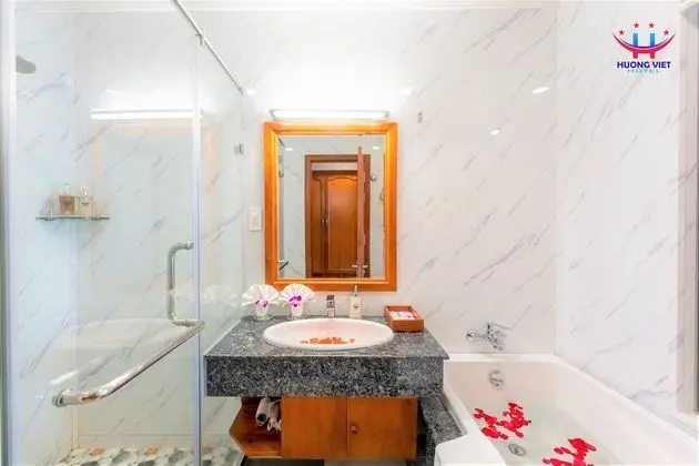 Luxury Tek Büyük Yataklı Oda