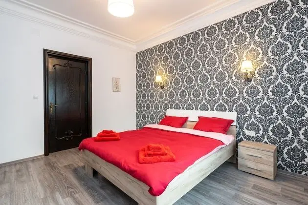 Superior Apart Daire, 2 Yatak Odası, Mutfak, Bahçeli