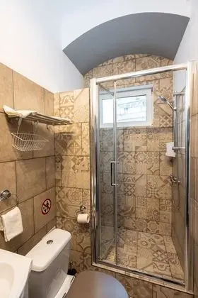 Superior Apart Daire, 2 Yatak Odası, Mutfak, Bahçeli