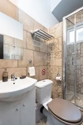 Superior Apart Daire, 2 Yatak Odası, Mutfak, Bahçeli